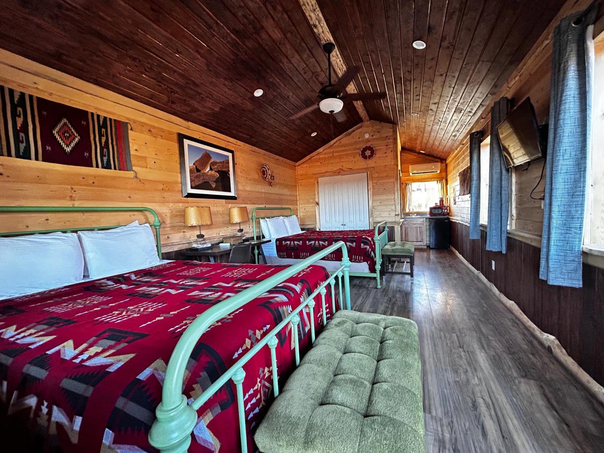 The Rim Rock Inn ทอร์รีย์ ภายนอก รูปภาพ